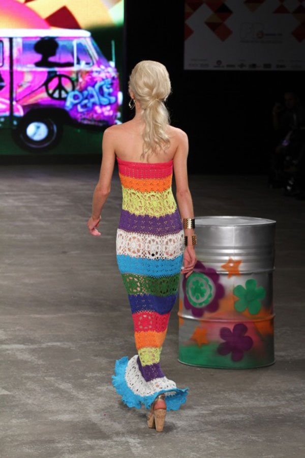 lix-crochet-dress-back